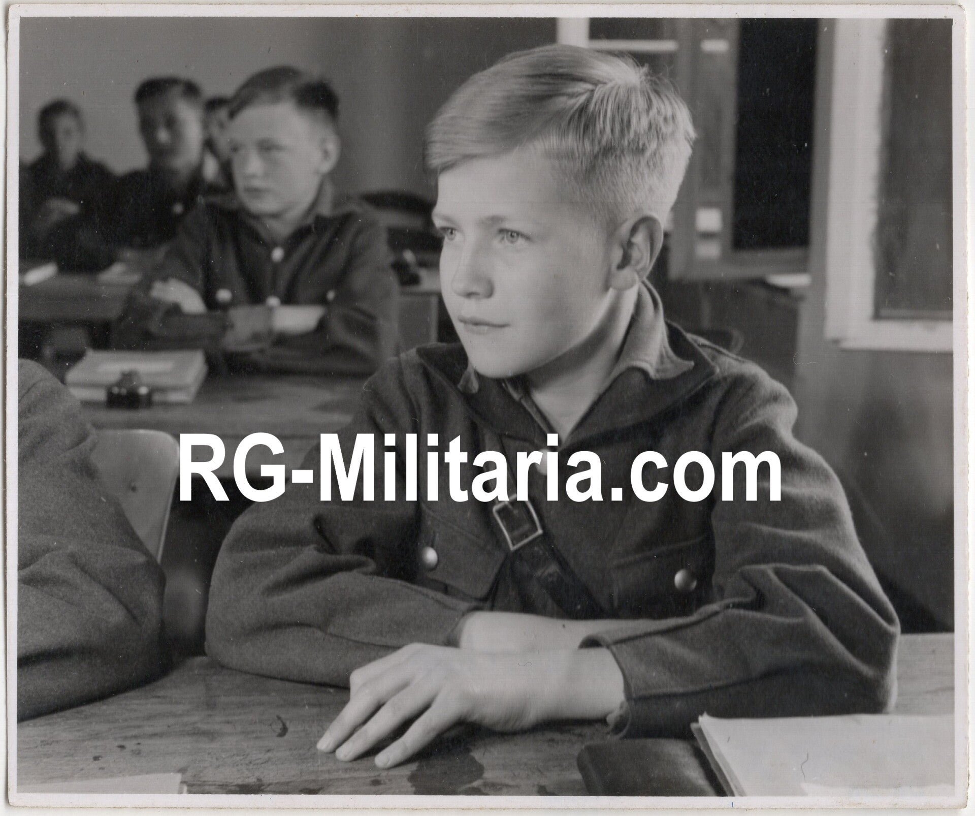Original WW2 Dutch Waffen SS Press Photo - Pupil from the Reichsschule Valkenburg during a lecture (1943) — image 3