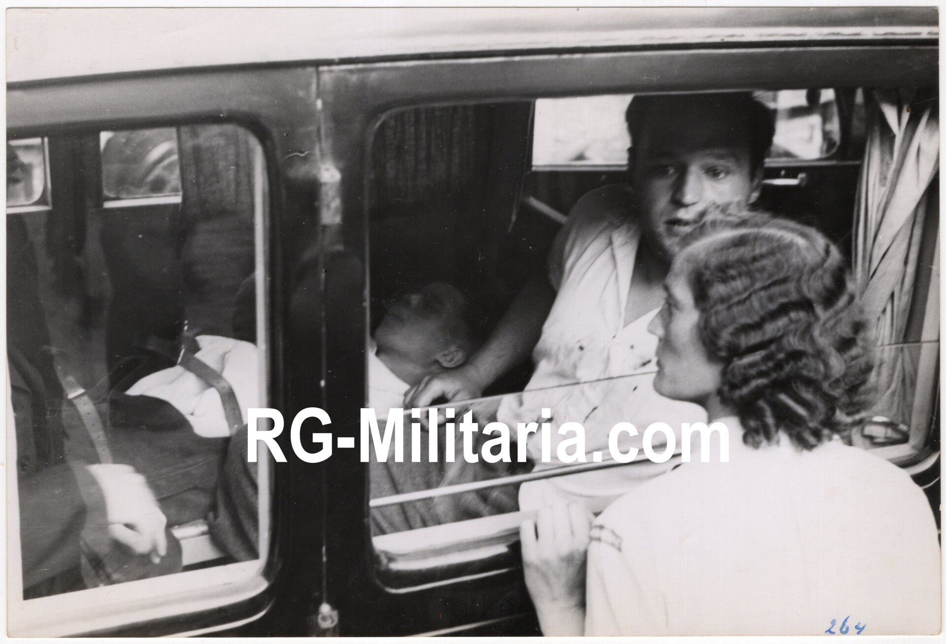 Original WW2 Dutch Collaboration NSB Photo - Shot down NSB WA-men Paaps and Van Domburg Scipio — image 3