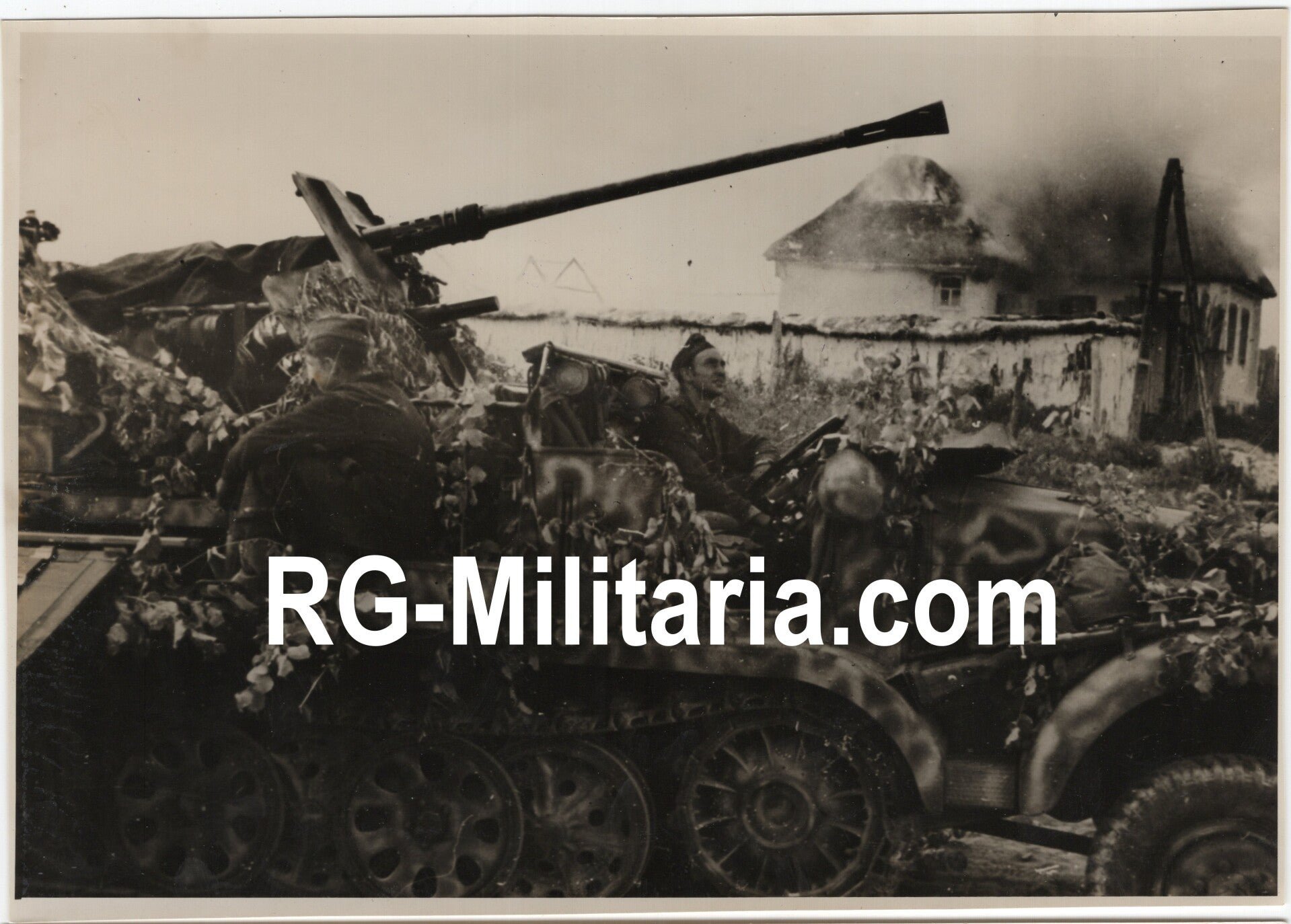 Original WW2 German Press Photo - Camouflaged Sd Kfz. 7 with Flak canon near Bjelgorod, Eastern Front (1943) — image 3