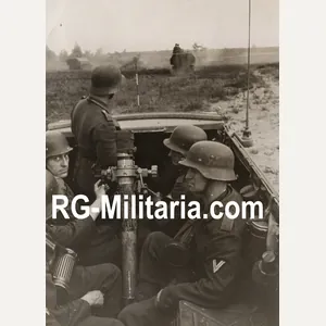 Original WW2 German Press Photo - Panzergrenadiere with a Granatwerfer …