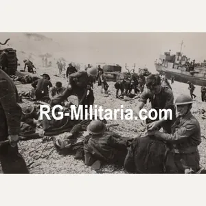 Original WW2 German Press Photo - Wounded British troops in …