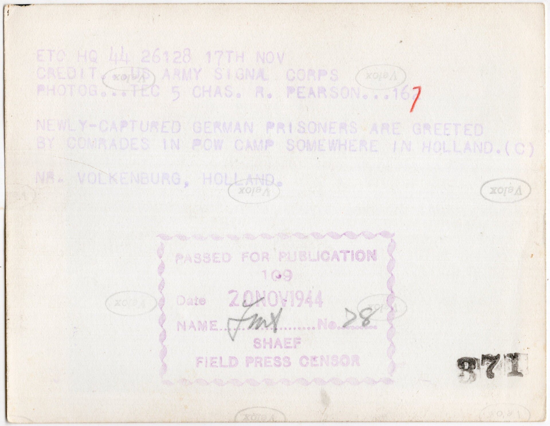 Original WW2 US Press Photo - POW German troops in Valkenburg, Holland (1945) — image 2