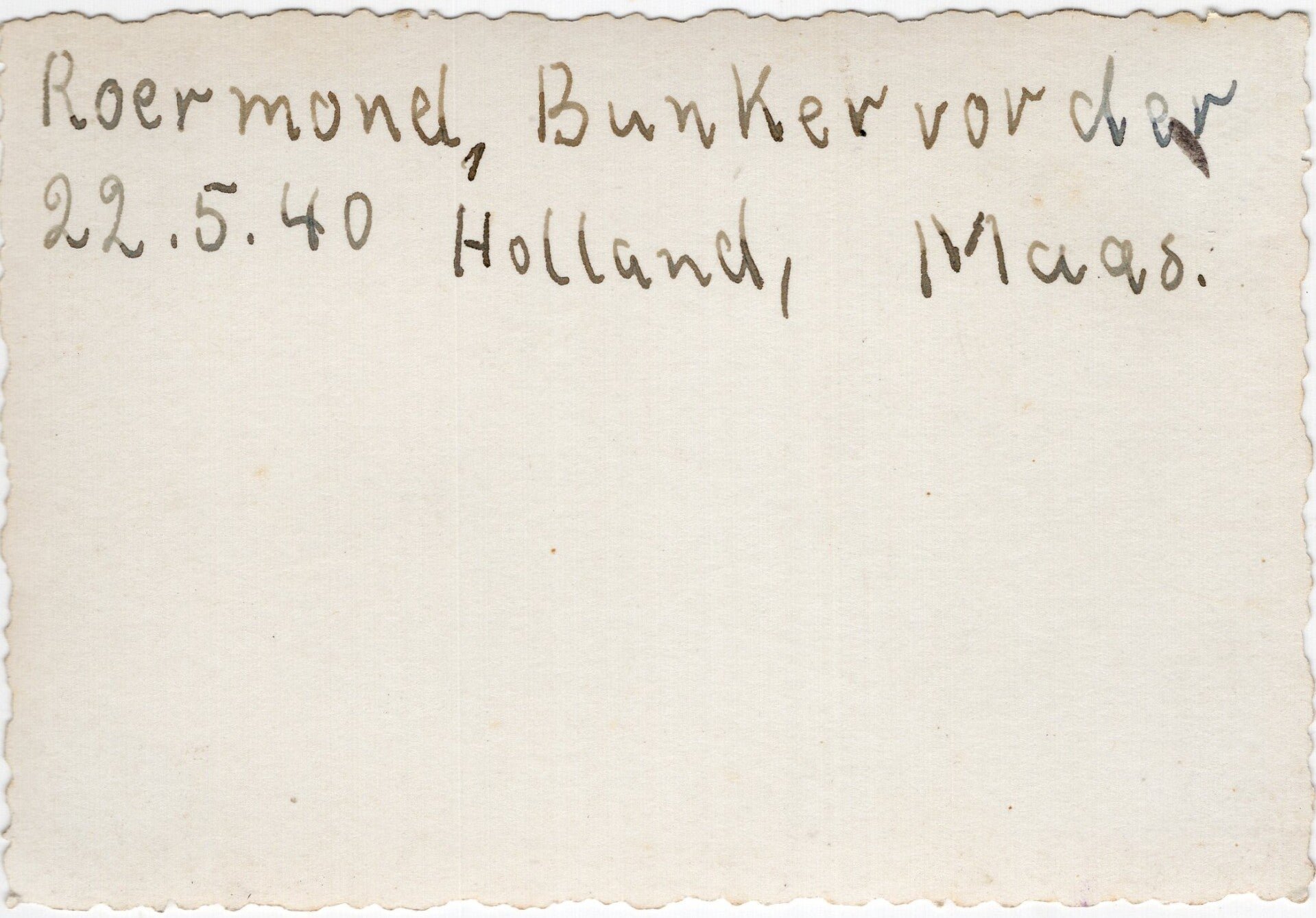 Original WW2 German Photo - German soldiers next to Kazemat Zuid bunker, Hornerweg, Roermond, Holland (1940) — image 2