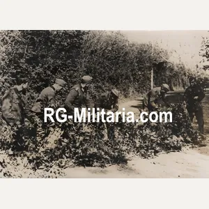 Original WW2 Belgian Press Photo - German soldiers with a …