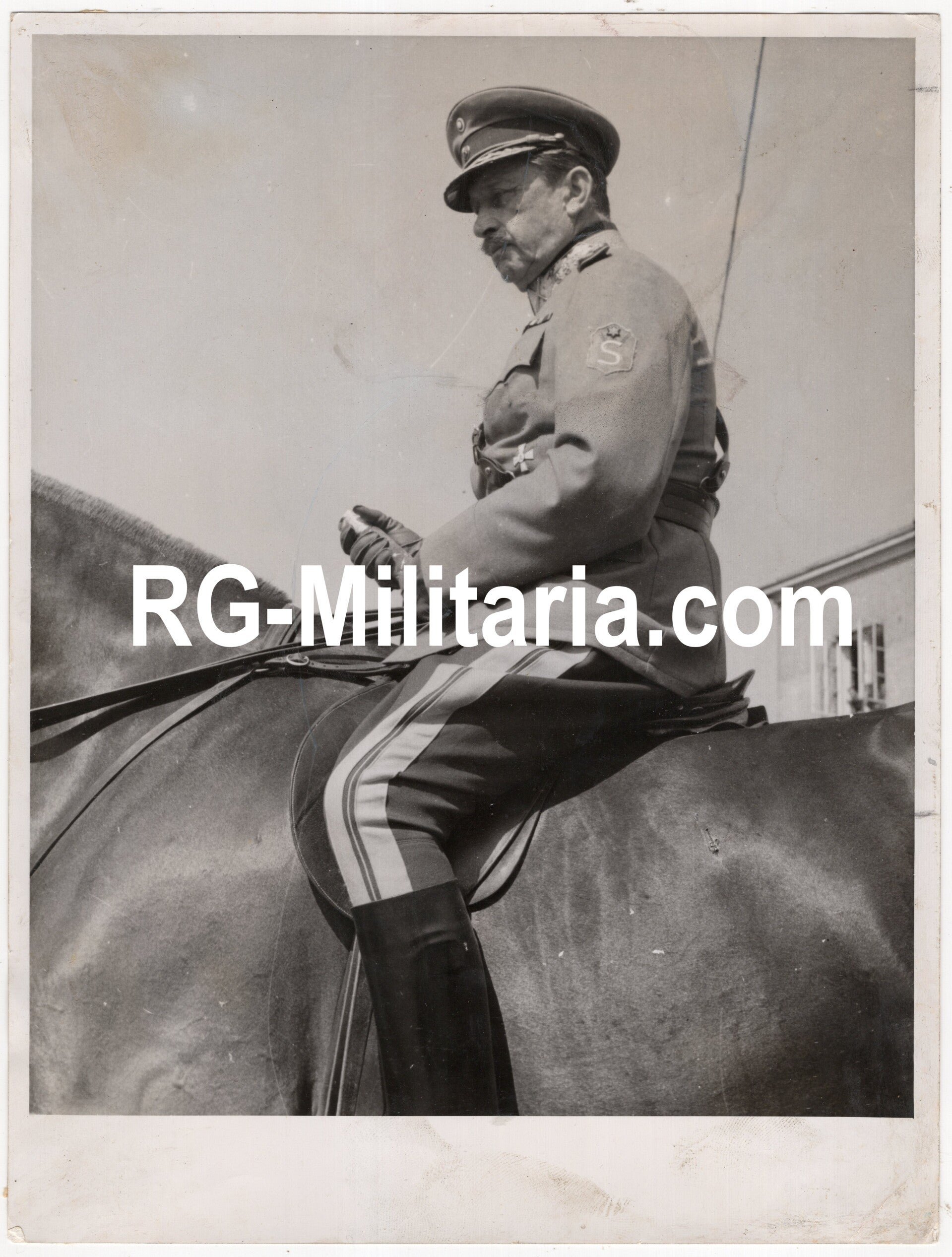 Original WW2 German Press Photo - Finnish president Feldmarschall Carl Gustaf Mannerheim on a horse — image 3