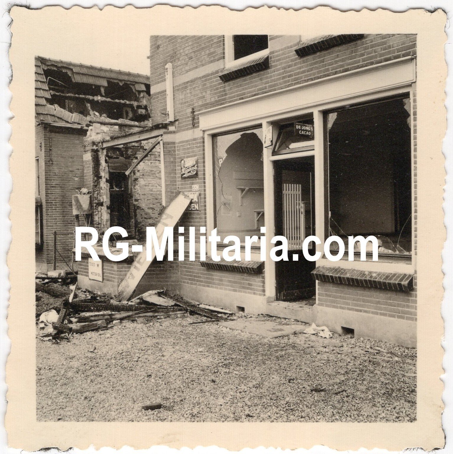 Original WW2 German Photo - Damaged building near Schiphol airport after the bombing, Amsterdam, Holland (1940) — image 3