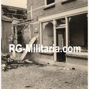 Original WW2 German Photo - Damaged building near Schiphol airport …