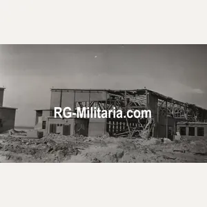 Original WW2 German Photo - Bombed hangar 2 at the …