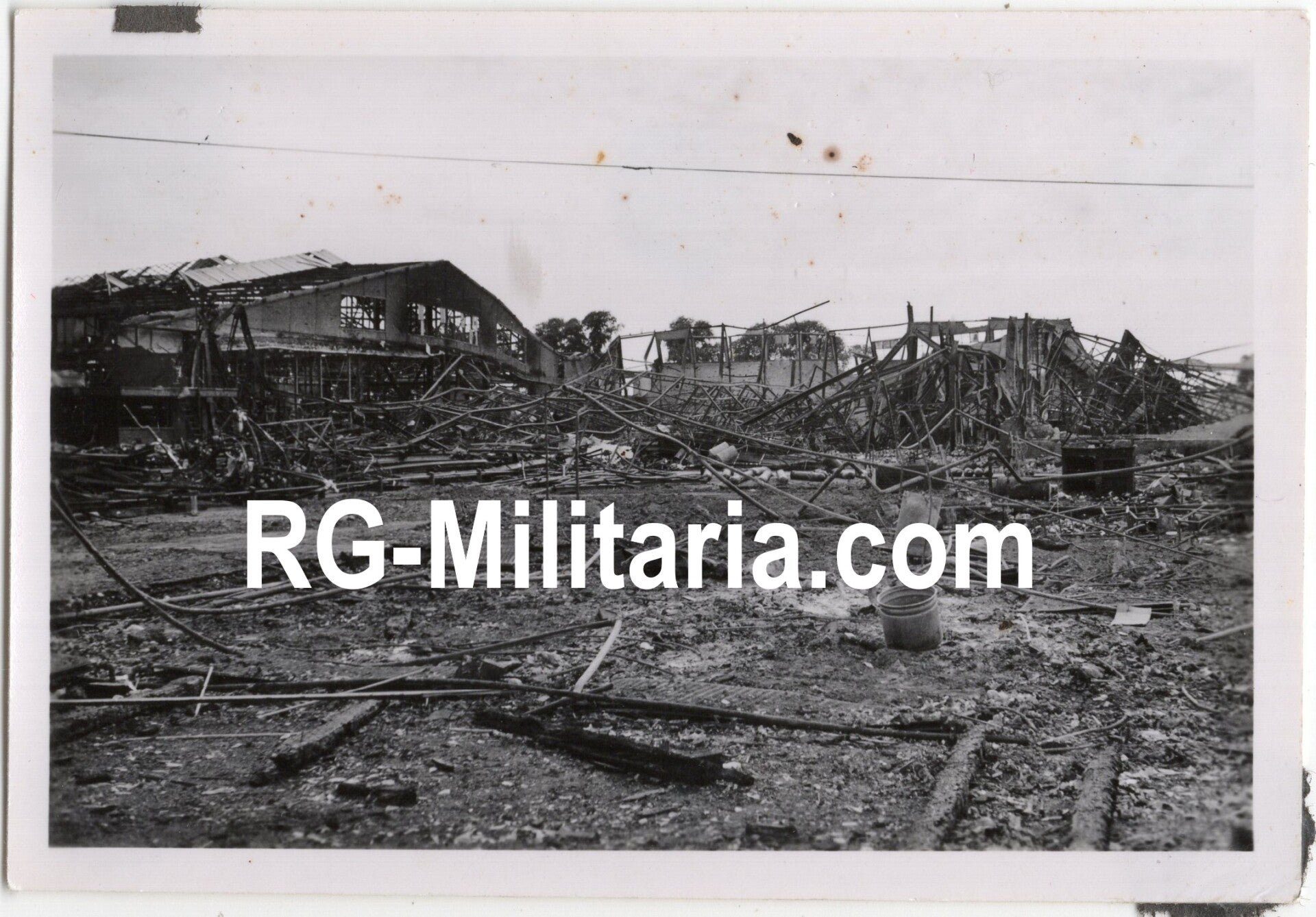 Original WW2 German Photo - Burned hangar at the Rotterdam airfield, Waalhaven, Holland (1940) — image 3