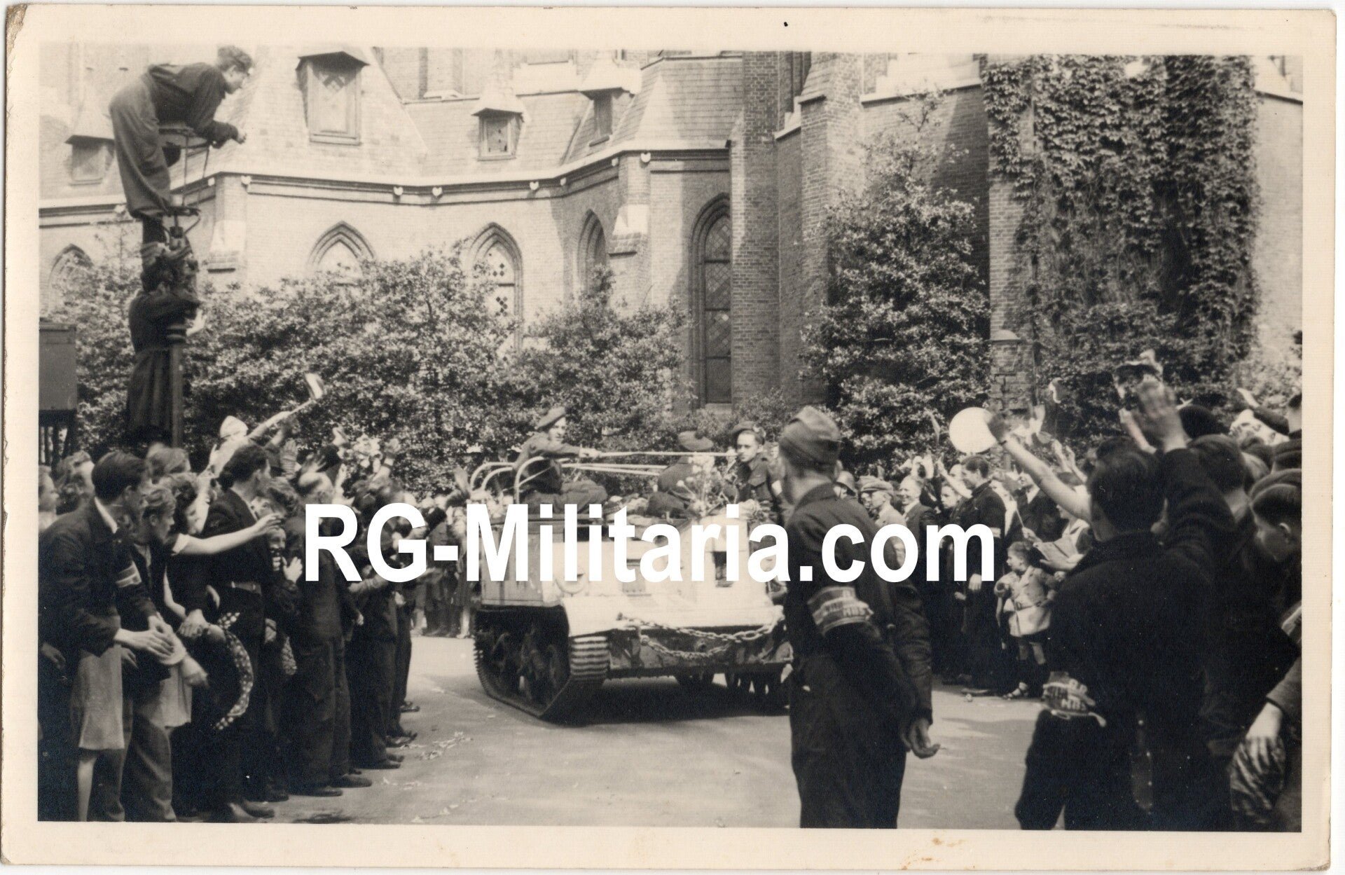 Original WW2 Dutch Liberation Photo - British Bren Gun Carrier during the liberation of Amsterdam, Holland (1945) — image 3