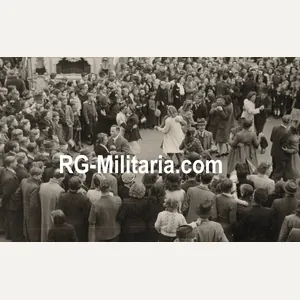 Original WW2 Dutch Liberation Photo - Dutch civilians dancing during …