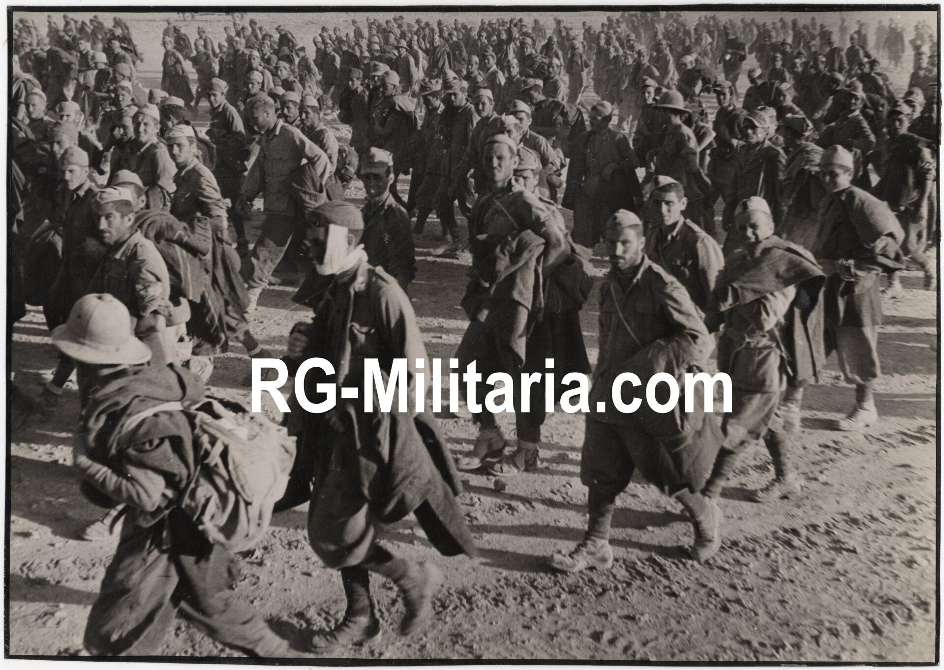 Original WW2 British Press Photo - German POW soldiers captured in North Africa — image 3