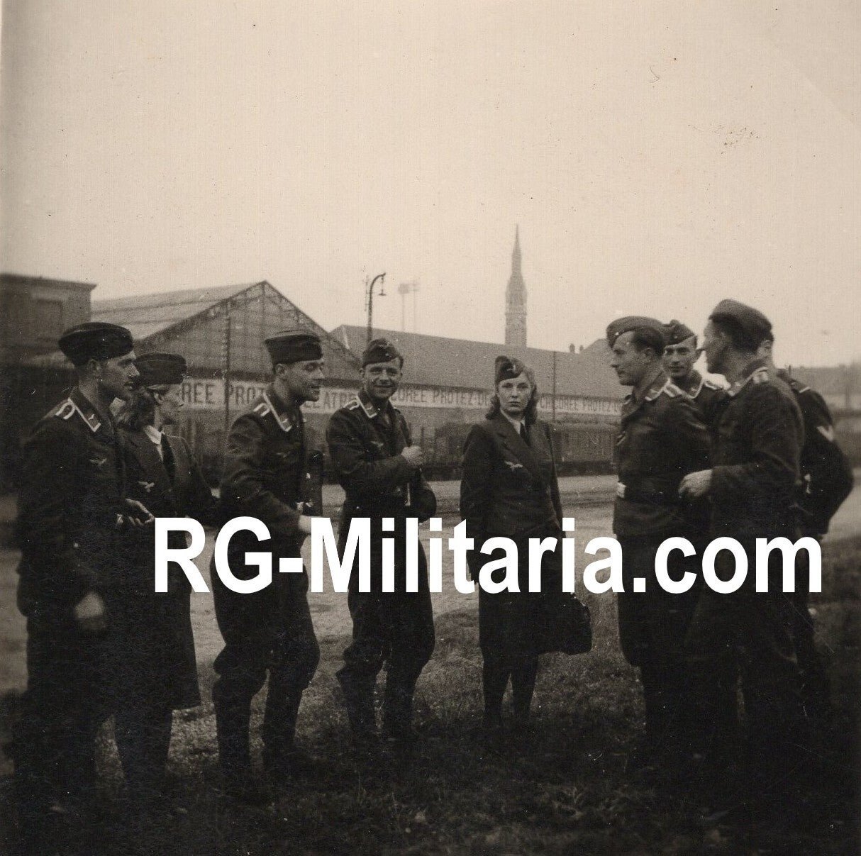 Original WW2 German Photo - Waalhaven Iron Cross ceremony after the invasion of may, Rotterdam, Holland (1940) — image 3