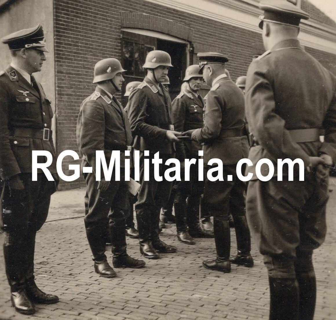 Original WW2 German Photo - Waalhaven Iron Cross ceremony after the invasion of may, Rotterdam, Holland (1940) — image 4