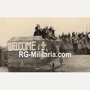 Original WW2 Dutch Liberation Photo - Dutch civilians wait for …