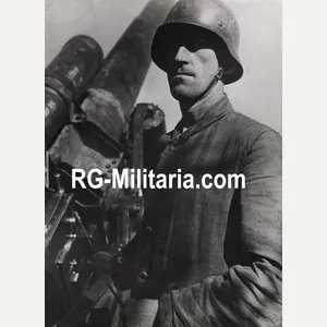 Original WW2 German Press Photo - Flak Artillerie soldier