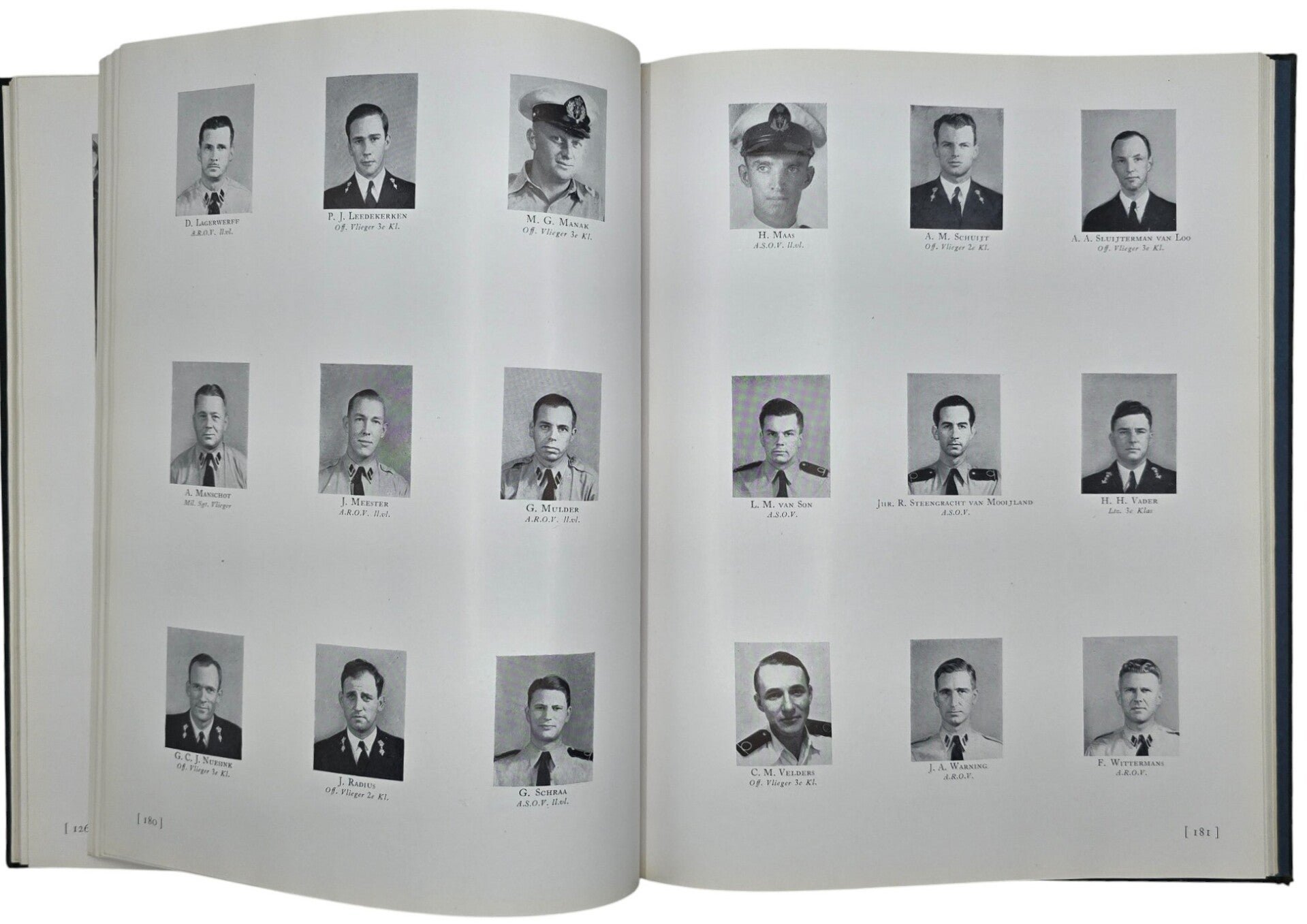 Original WW2 Dutch Book - Royal Netherlands Military Flying School in United States of America (1943) — image 18