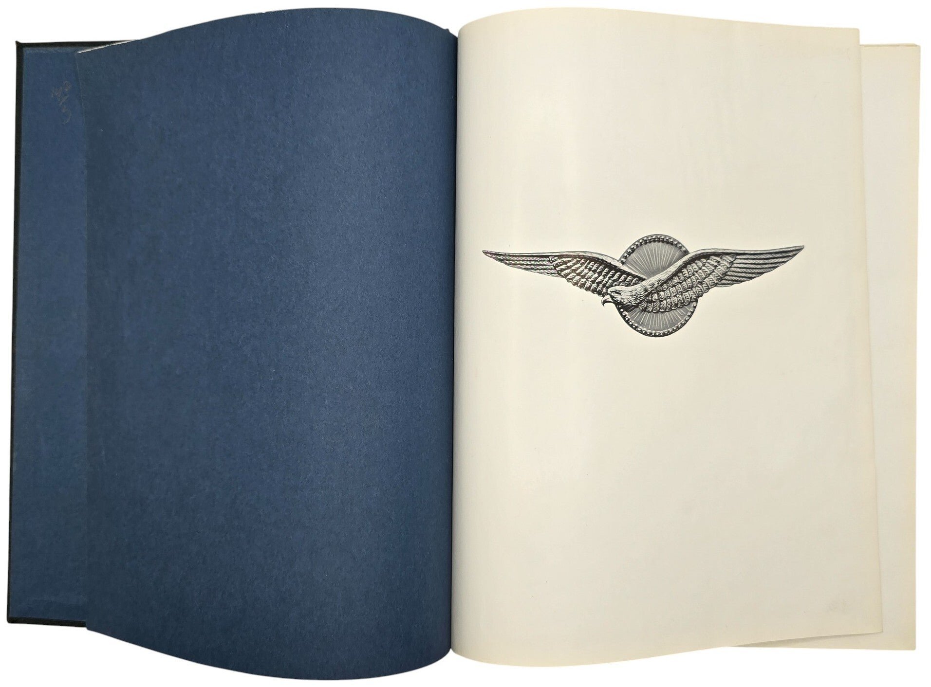 Original WW2 Dutch Book - Royal Netherlands Military Flying School in United States of America (1943) — image 2