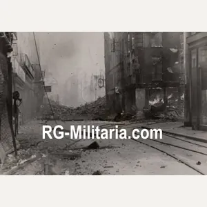 Original WW2 German Waffen SS Press Photo - Destroyed city …