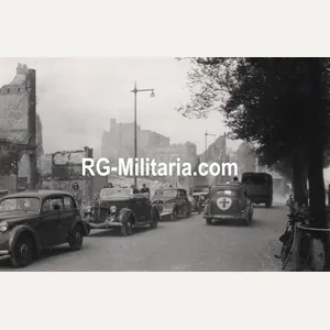 Original WW2 German Photo - German Red Cross riding in …