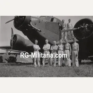 Original WW2 German Photo - RAD soldiers in front of …
