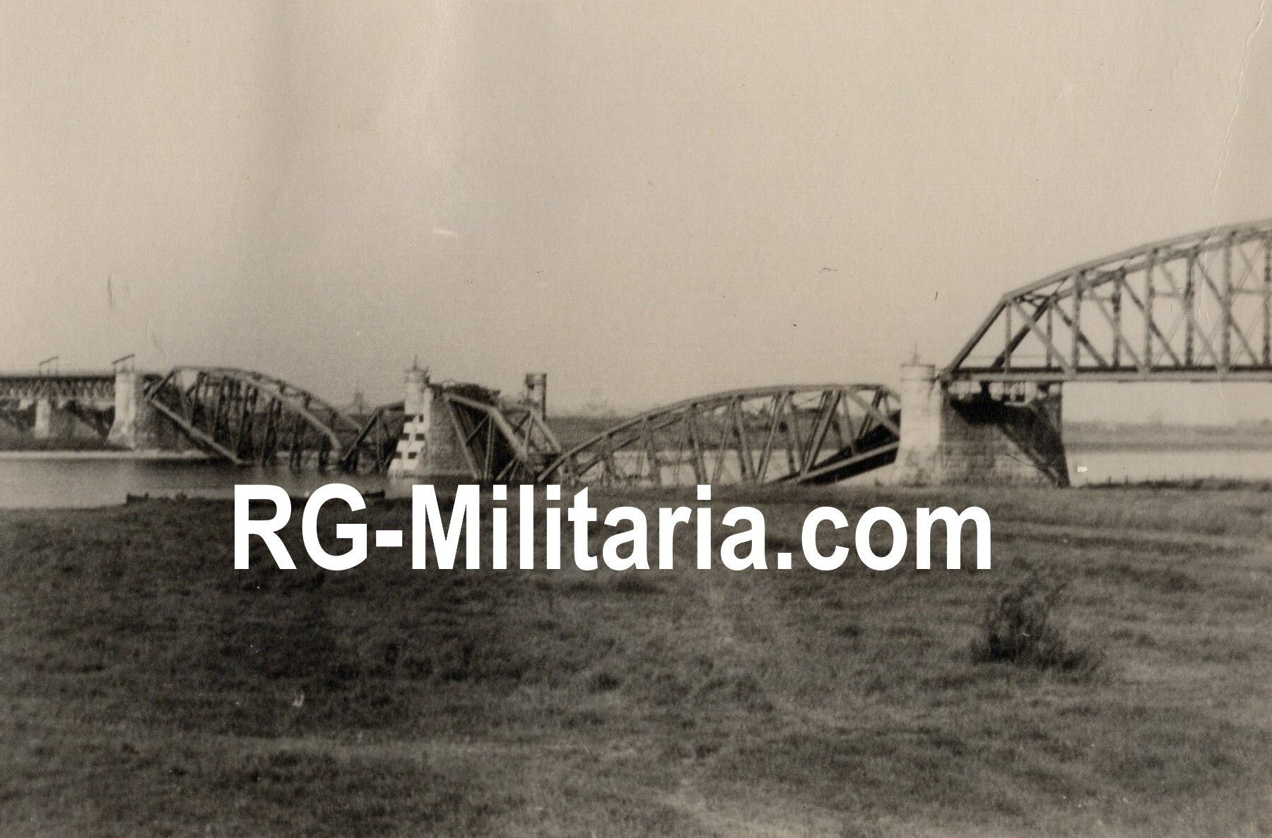 Original WW2 German Photo - German soldiers during the invasion of the Netherlands, May (1940) — image 11