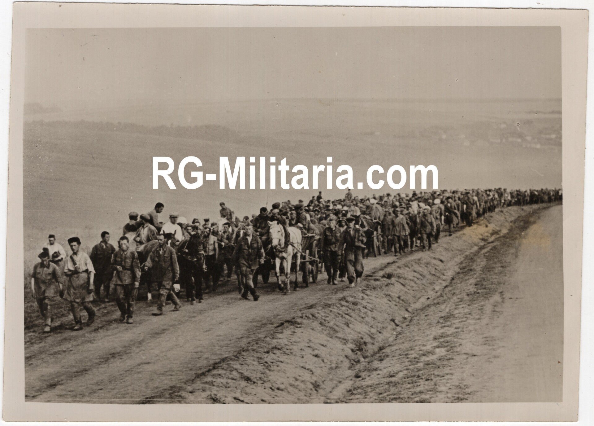 Original WW2 German Waffen SS Press Photo - Captured Russian Soviet POW soldiers (1941) — image 3