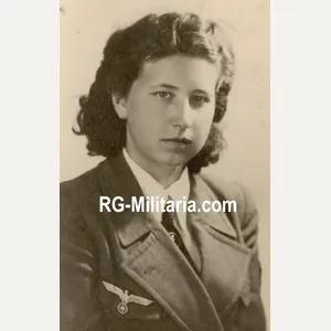 Original WW2 German Photo - Portrait Female Wehrmacht Blitzmadel