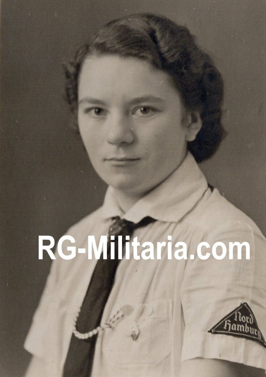 Original WW2 German Photo - Portrait HJ Hitler Jugend girls Nord Hamburg (1940) — image 3