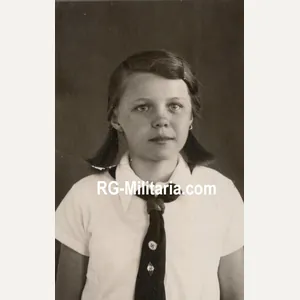 Original WW2 German Photo - Portrait HJ Hitler Jugend girl …