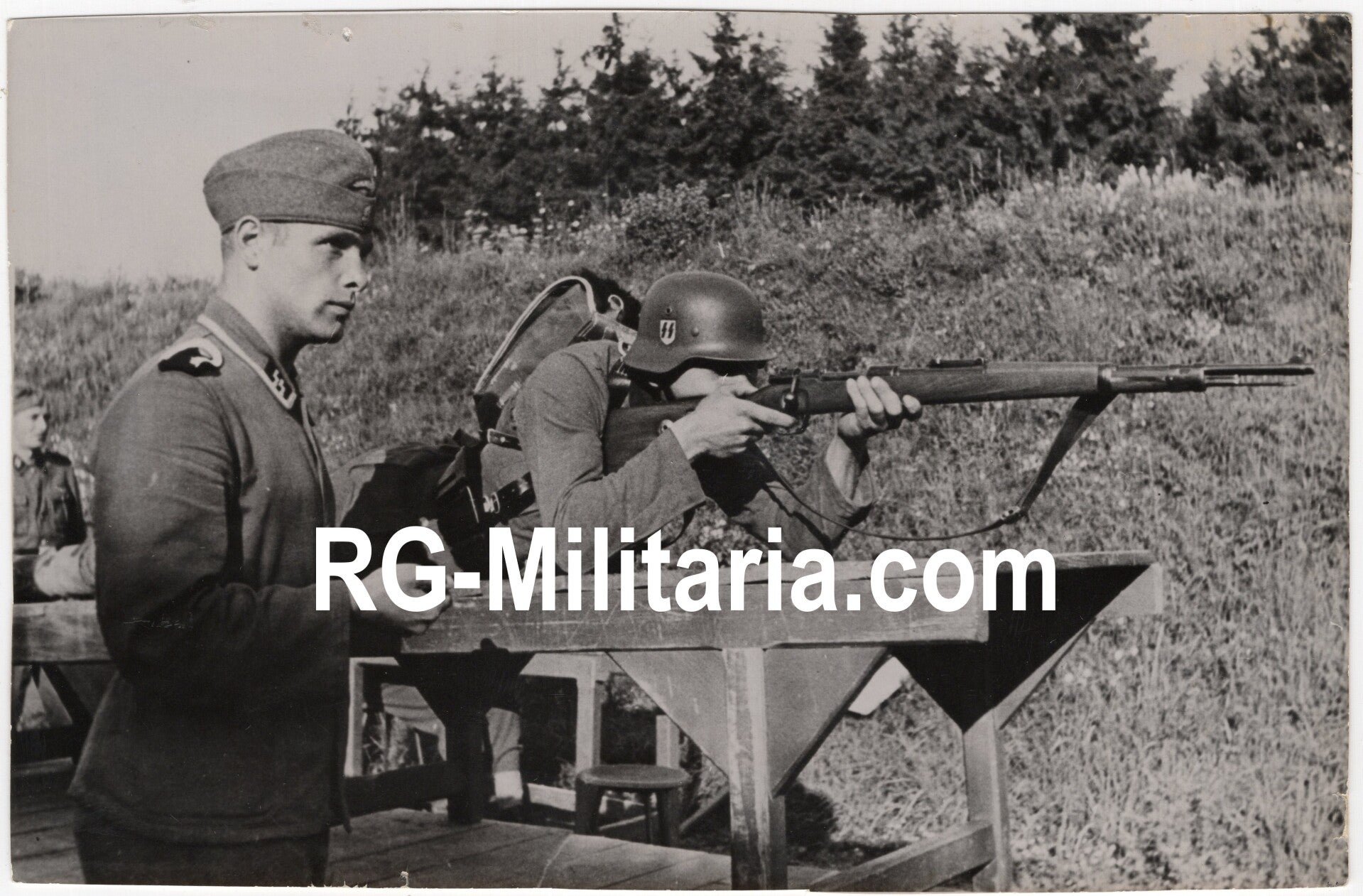 Original WW2 Dutch Waffen SS Photo - Dutch SS Regiment Westland soldiers training with the K98 — image 3