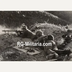 Original WW2 German Press Photo - German MG-34 crew (1942)