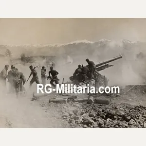 Original WW2 German Press Photo - Artillery fire shooting at …