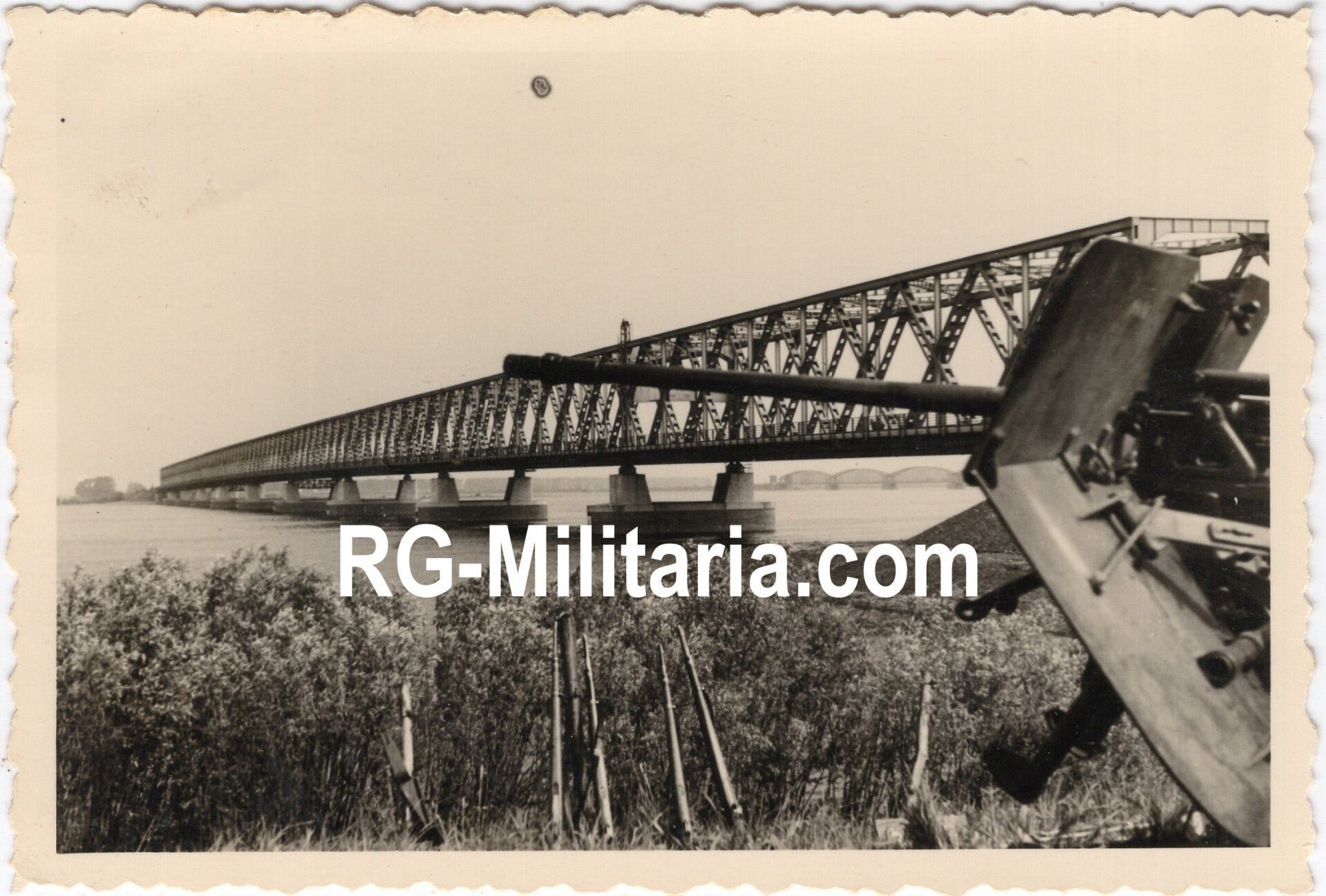Original WW2 German Photo - Moerdijkbrug with Flak canon, Holland, May (1940) — image 3