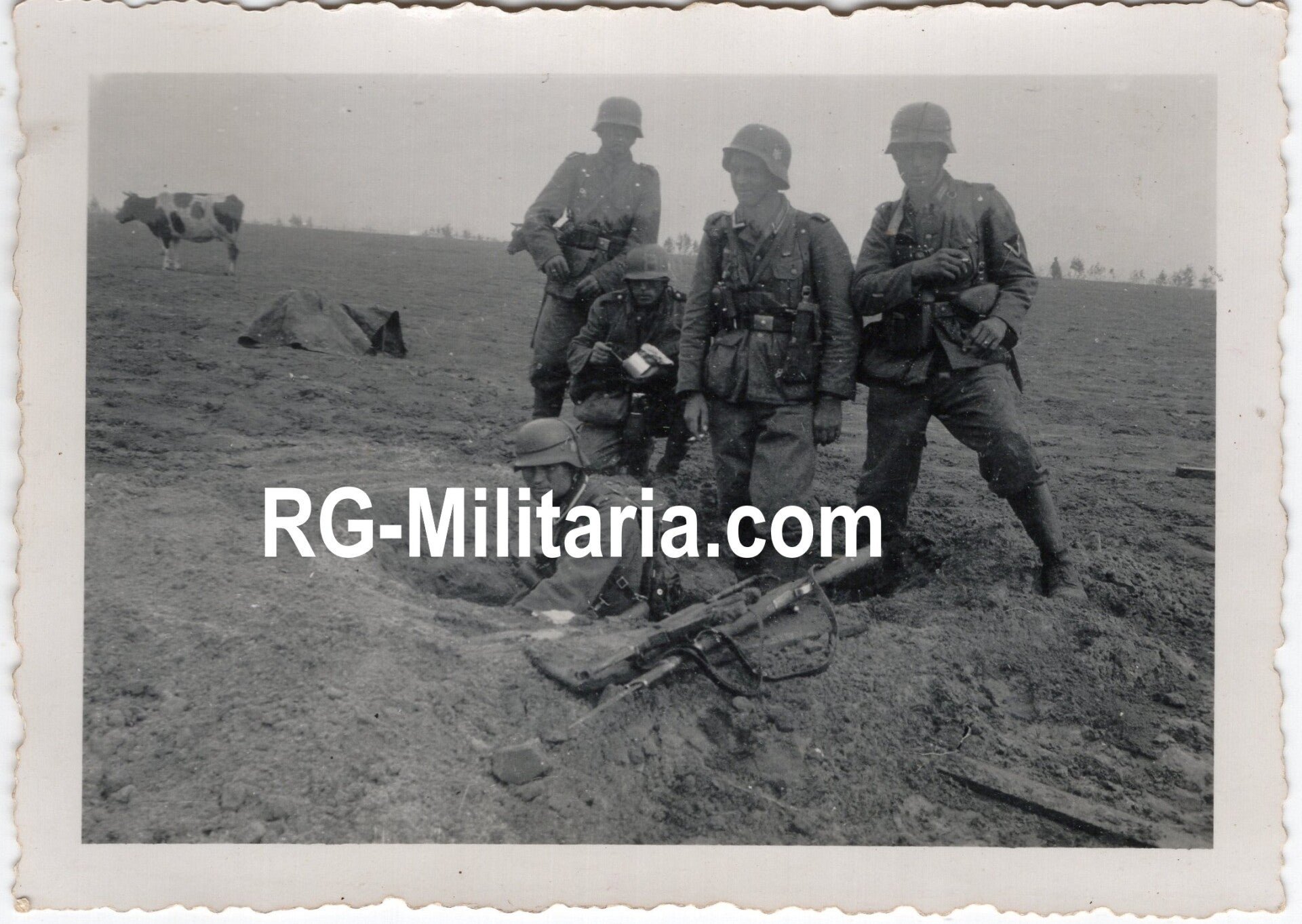 Original WW2 German Photo - Blitzkrieg on Rotterdam, Luftlandetruppen Infanterie Regiment 16 Oldenburg, Holland, May (1940) — image 3