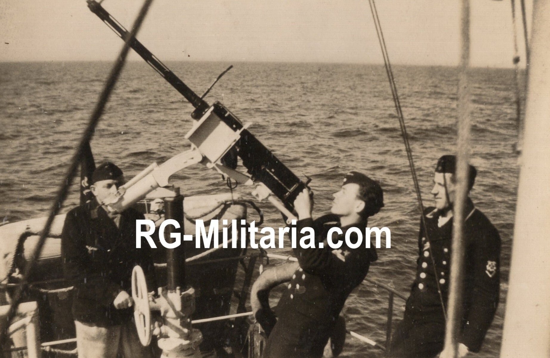 Original WW2 German Photo - Photo series Kriegsmarine in Den Helder, Amsterdam & IJmuiden, Holland — image 19