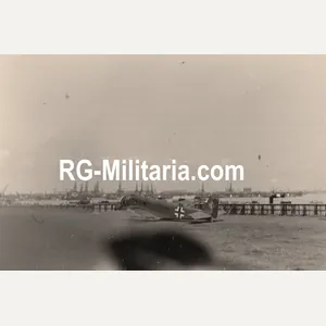 Original WW2 German Photo - Rotterdam airfield Waalhaven with landed …