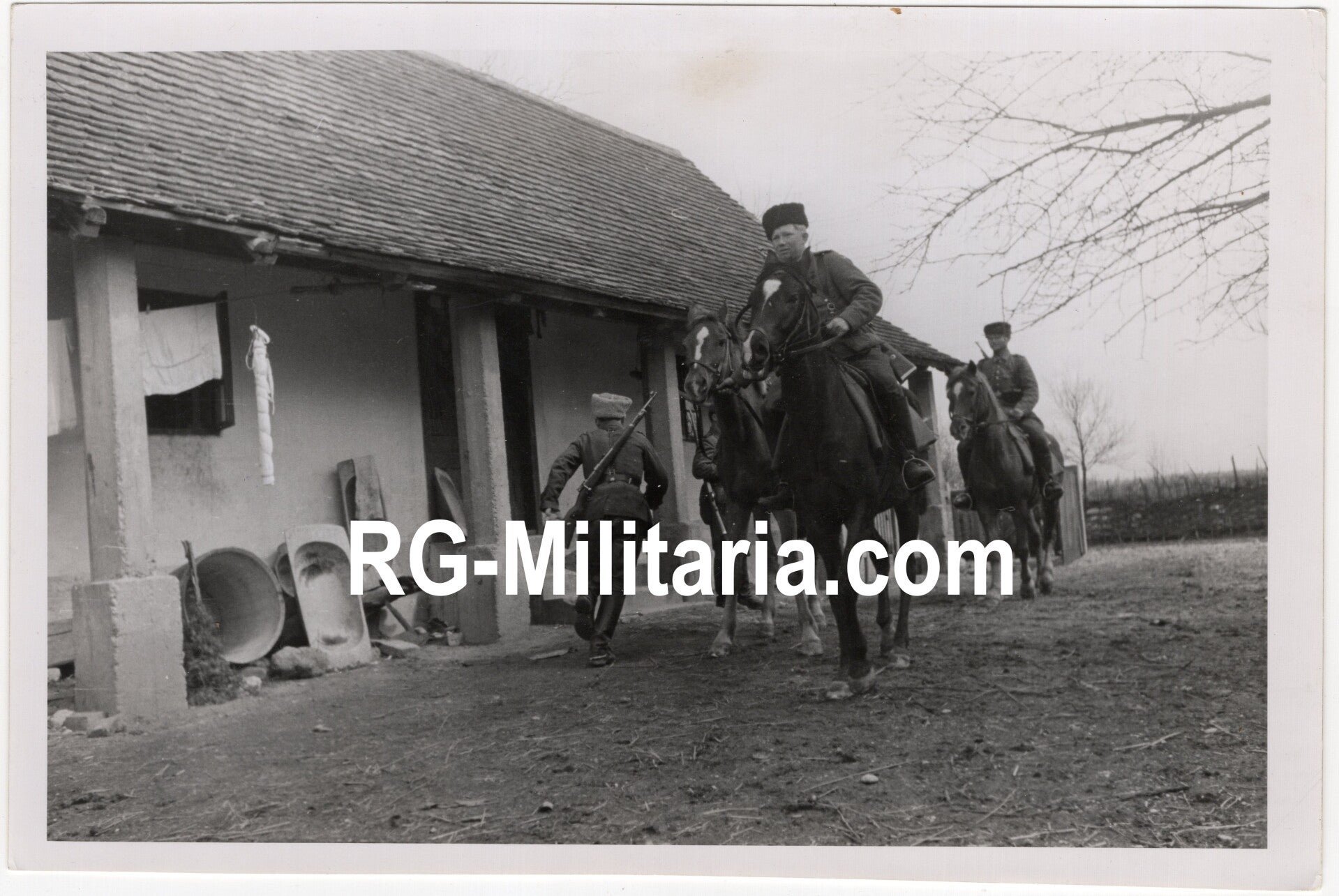 Original WW2 German Waffen SS Press Photo - Ostlegionen Eastern European SS Cavalry Kosaken Corps on horses (1944) — image 3