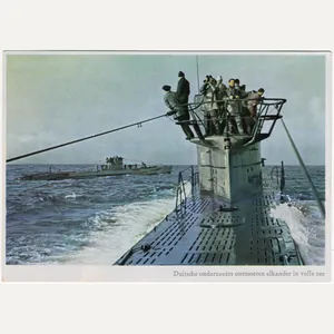 Original WW2 German Postcard - Kriegsmarine submarine ''Duitsche onderzeeërs ontmoeten …