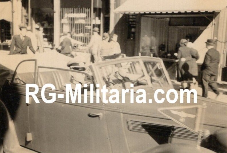 Original WW2 German Photo - Snapshots of The Hague, Wehrmacht staff car, Holland — image 2