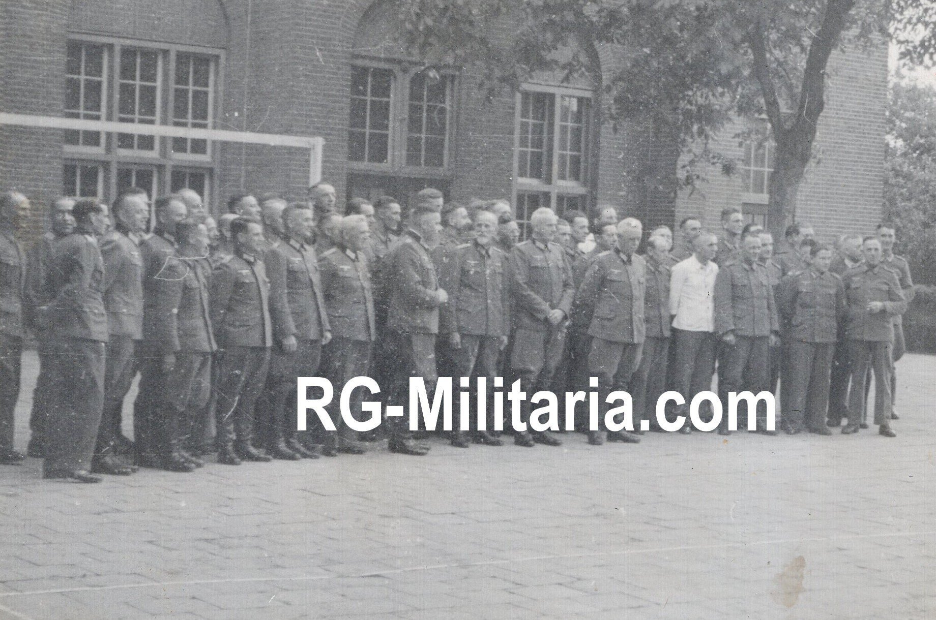 Original WW2 German Photo - Wehrmacht soldiers in Breda — image 6