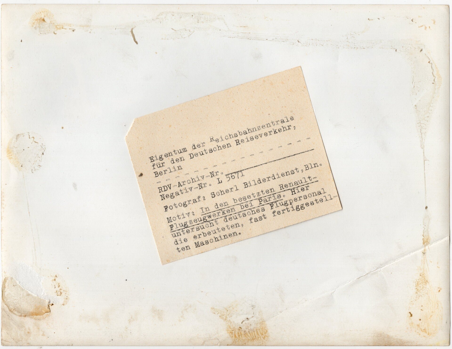 Original WW2 German Press Photo - Luftwaffe airplane at the Renault Flugzeugwerken, Paris, France — image 2