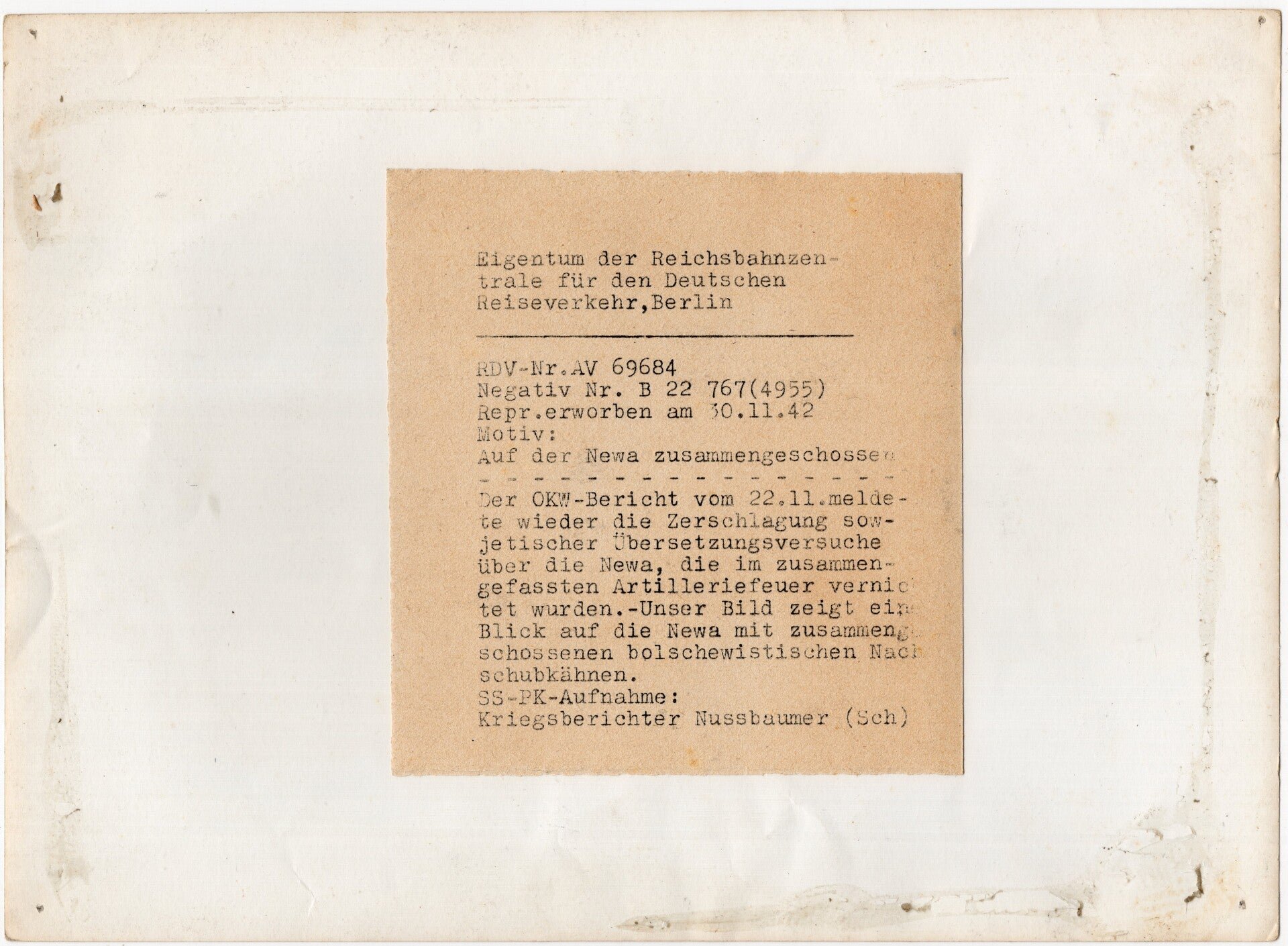 Original WW2 German Waffen SS Press Photo - Destroyed Soviet boats (1942) — image 2