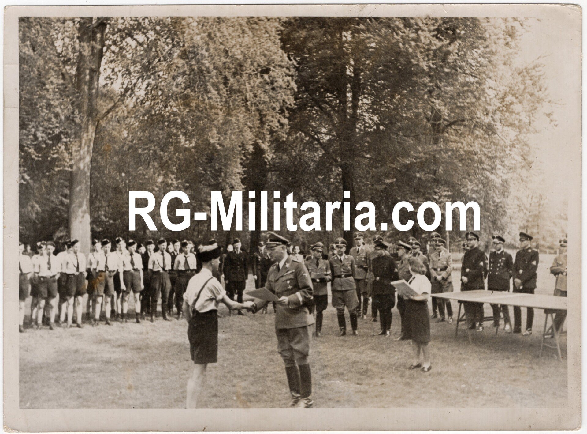 Original WW2 Dutch Collaboration NSB Press Photo - Reichskommissar Seyss-Inquart Jeugdstorm award ceremony with Heinrich Himmler and Anton Mussert — image 3