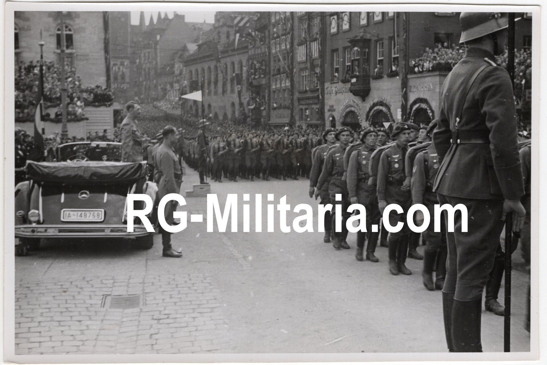 Original WW2 German Press Photo - NSFK NS Fliegerkorps parade, Adolf Hitler, Christiansen, Hess, Göring, Reichsparteitag Nürnberg (1938) — image 3