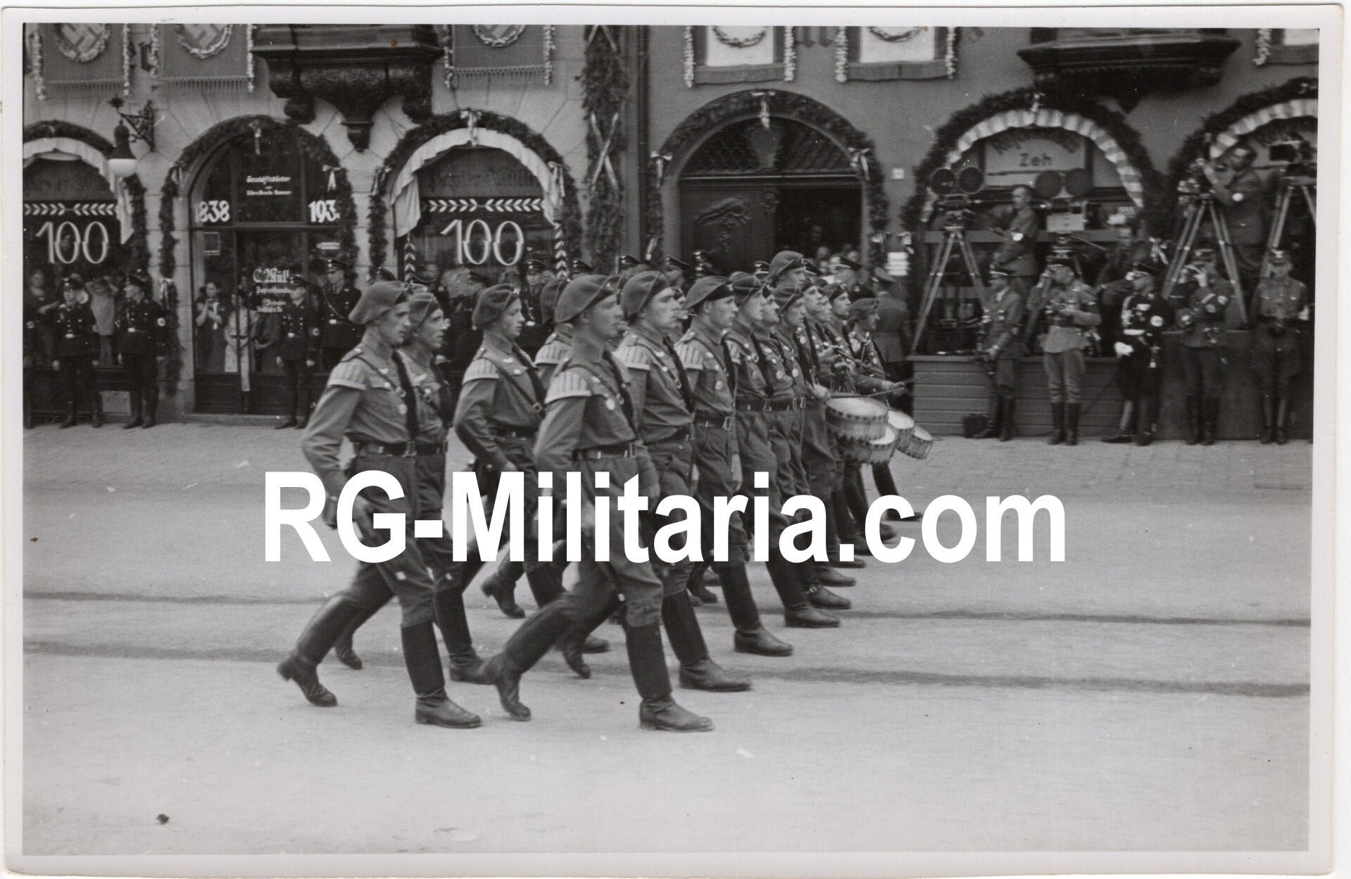 Original WW2 German Press Photo - NSFK NS Fliegerkorps music corps parade, Reichsparteitag Nürnberg (1938) — image 3