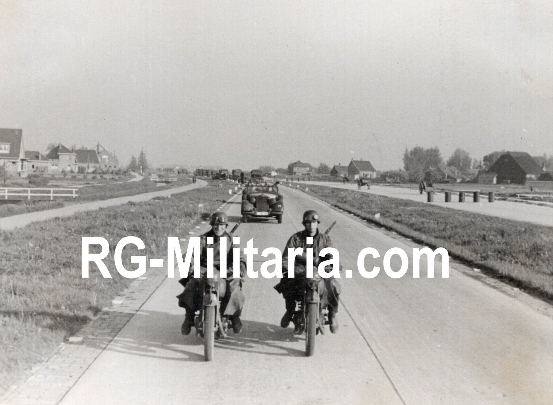 Original WW2 German Photo - German soldiers entering Moerdijk and Rotterdam, Holland, May (1940) — image 4