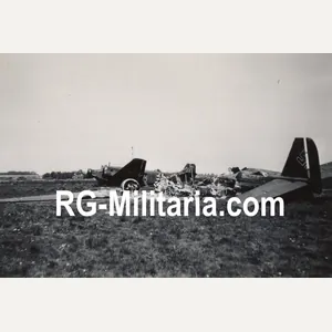 Original WW2 German Photo - Rotterdam airfield Waalhaven with destroyed …