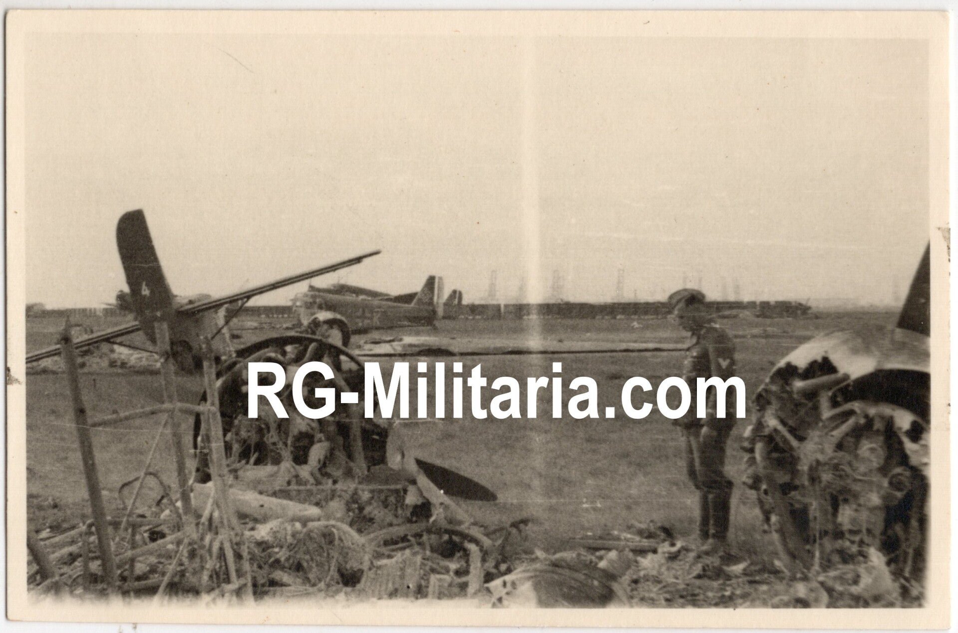 Original WW2 German Photo - Rotterdam airfield Waalhaven with destroyed Junkers JU 52 airplanes, Holland (1940) — image 3