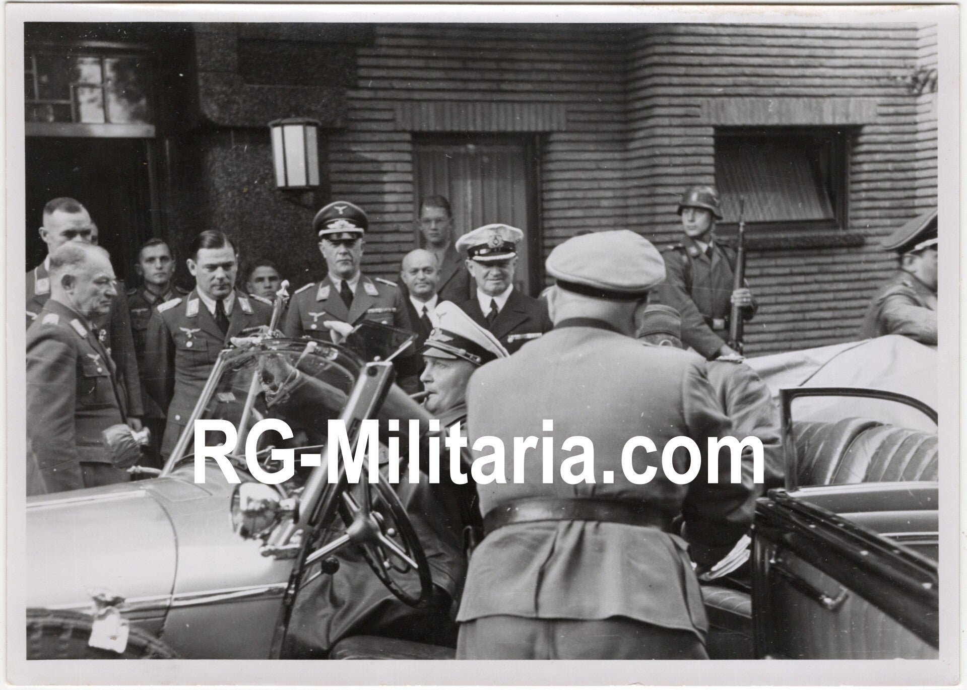 Original WW2 German Press Photo - Hermann Göring leaving the office of the Wehrmachtbefehlshaber den Niederlanden Friedrich Christiansen, Groot-Haesebroek, Wassenaar, Holland (1942) — image 3